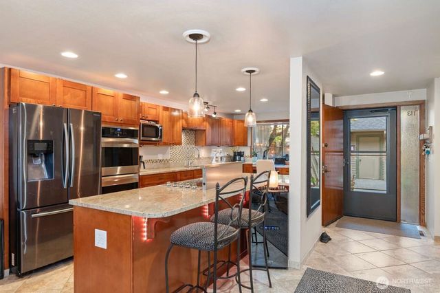 2023 Narrows View Circle NW #B113, Gig Harbor, WA 98335