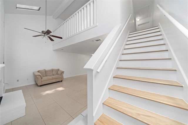 13742 Hollowgreen Drive 604, Houston, TX 77082