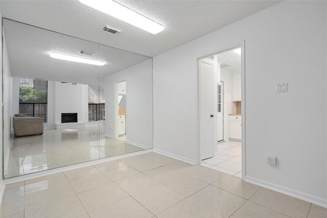 13742 Hollowgreen Drive 604, Houston, TX 77082