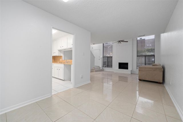 13742 Hollowgreen Drive 604, Houston, TX 77082