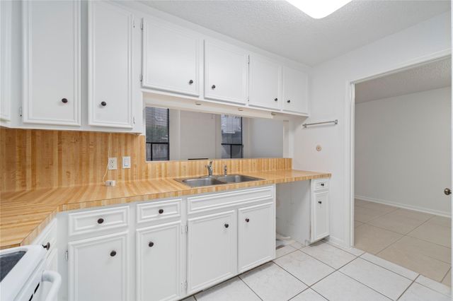 13742 Hollowgreen Drive 604, Houston, TX 77082