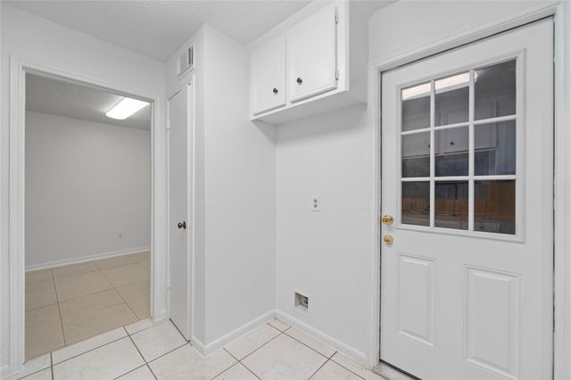 13742 Hollowgreen Drive 604, Houston, TX 77082