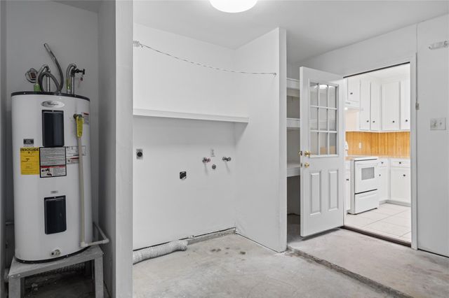 13742 Hollowgreen Drive 604, Houston, TX 77082