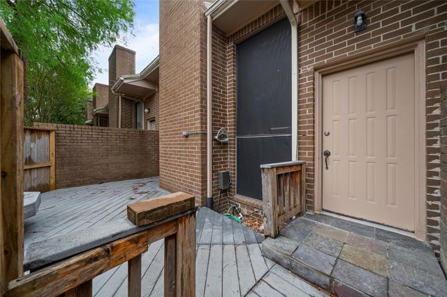 13742 Hollowgreen Drive 604, Houston, TX 77082