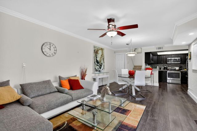 4355 Village Drive B, Delray Beach, FL 33445