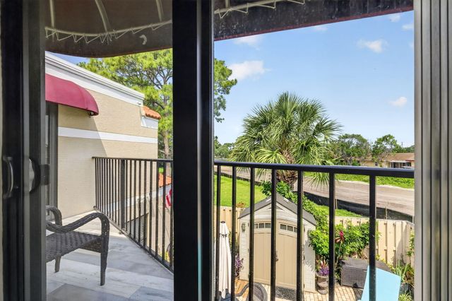 4355 Village Drive B, Delray Beach, FL 33445
