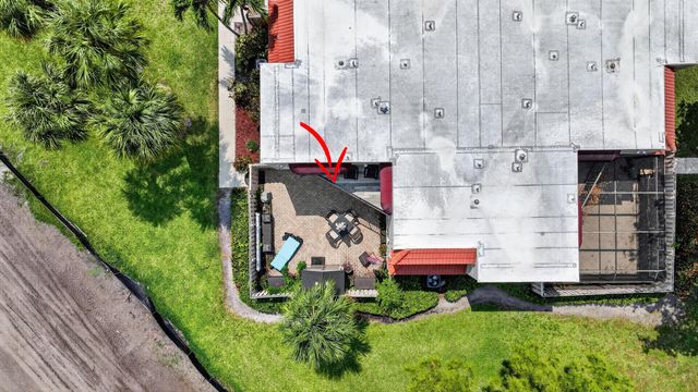 4355 Village Drive B, Delray Beach, FL 33445