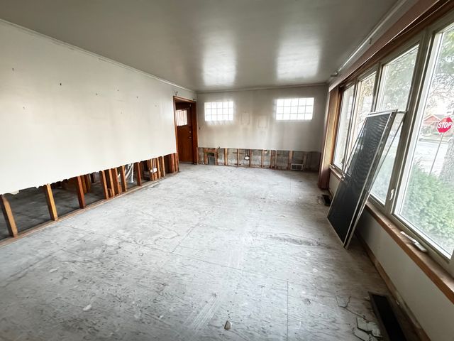 10100 S Saint Lawrence Avenue, Chicago, IL 60628