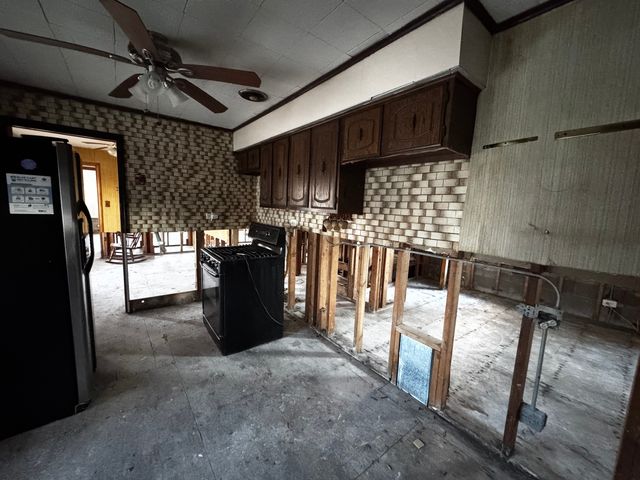 10100 S Saint Lawrence Avenue, Chicago, IL 60628