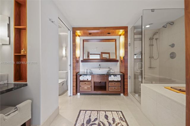 6801 Collins Ave 516, Miami Beach, FL 33141