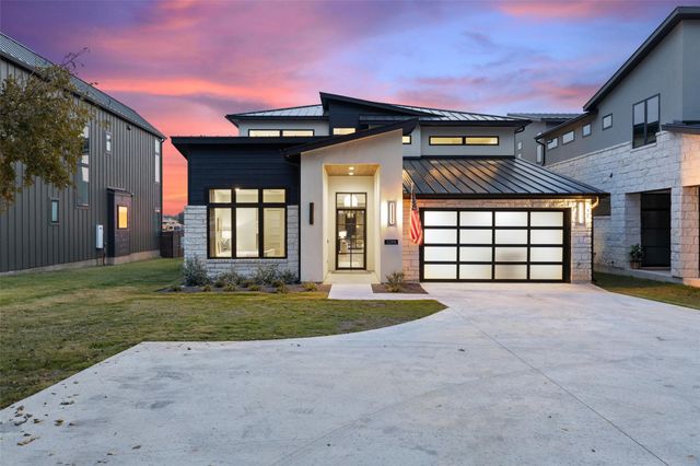 1298 Euel Moore DR, Kingsland, TX 78639