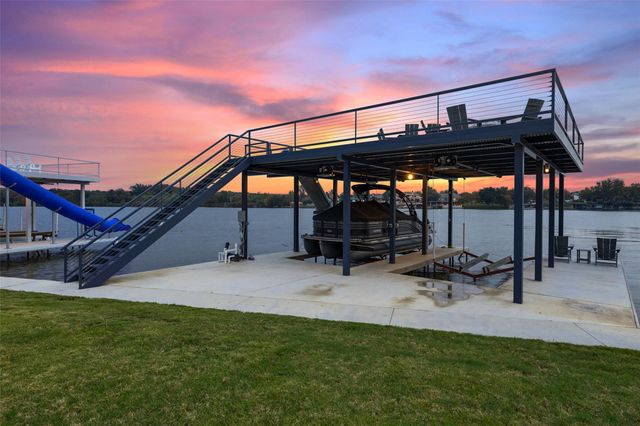 1298 Euel Moore DR, Kingsland, TX 78639