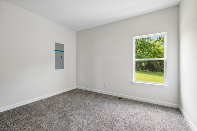 1162 Oak Grove Rd, Dickson, TN 37055