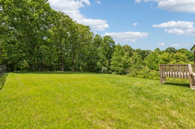 1162 Oak Grove Rd, Dickson, TN 37055