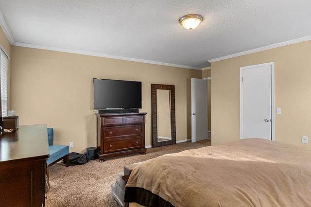 2216 E 37th Street, Edmond, OK 73013