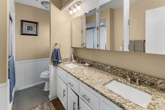 2216 E 37th Street, Edmond, OK 73013