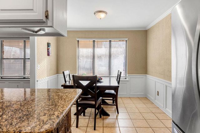 2216 E 37th Street, Edmond, OK 73013