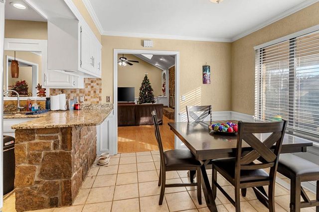 2216 E 37th Street, Edmond, OK 73013