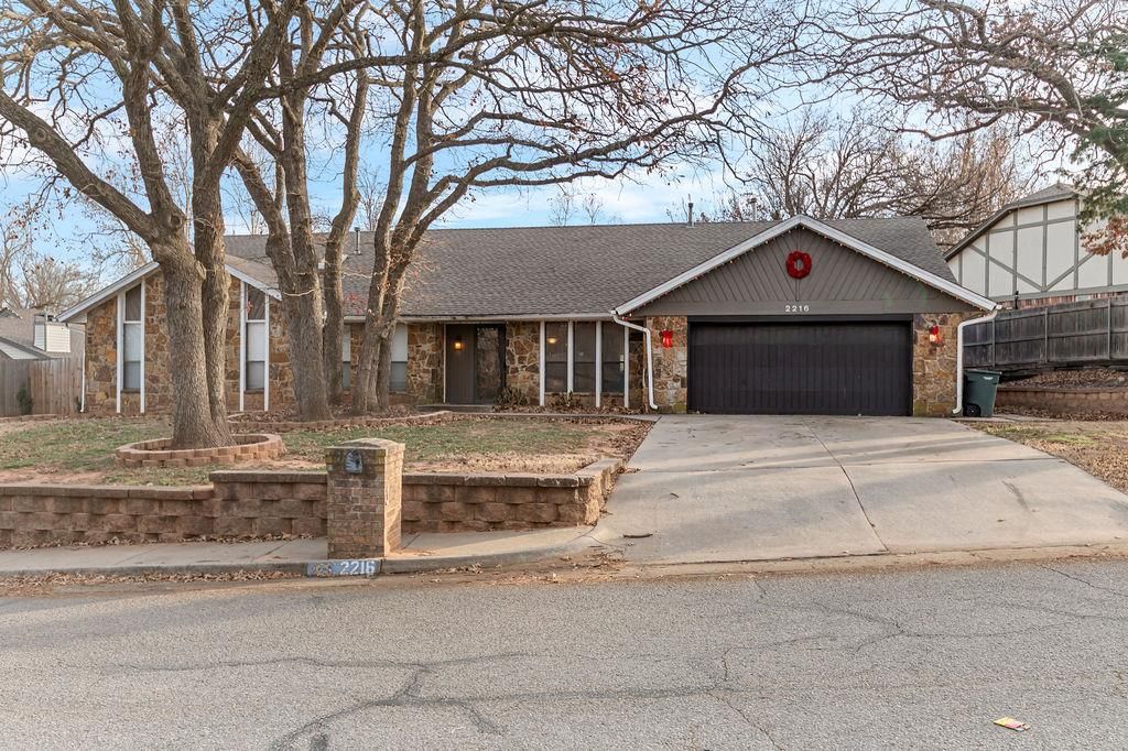 2216 E 37th Street, Edmond, OK 73013