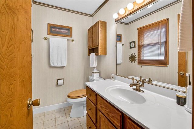 2306 Woodcrest Drive, Portage, WI 53901