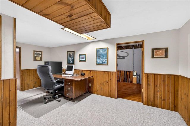 2306 Woodcrest Drive, Portage, WI 53901