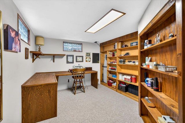 2306 Woodcrest Drive, Portage, WI 53901