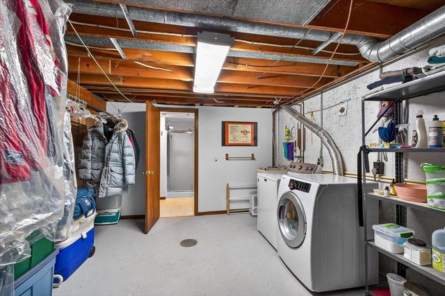 2306 Woodcrest Drive, Portage, WI 53901