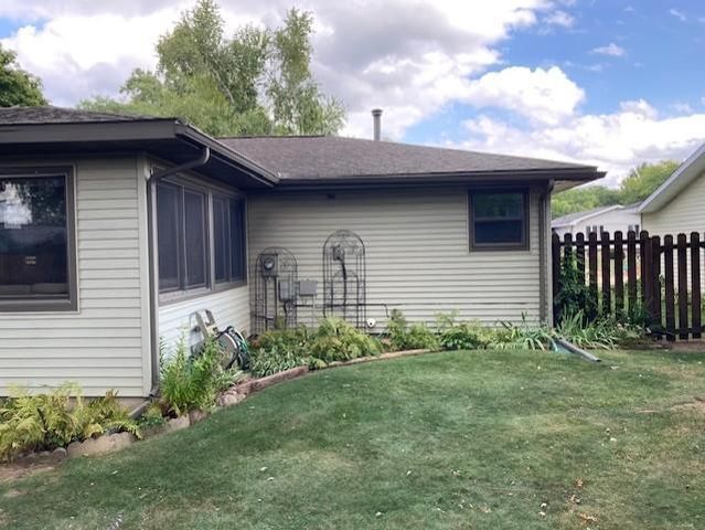 2306 Woodcrest Drive, Portage, WI 53901