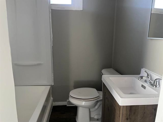 514 E Garden Street, Freeport, IL 61032