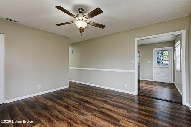 1311 Scholar St, Louisville, KY 40213