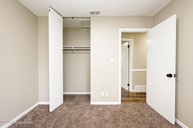 1311 Scholar St, Louisville, KY 40213