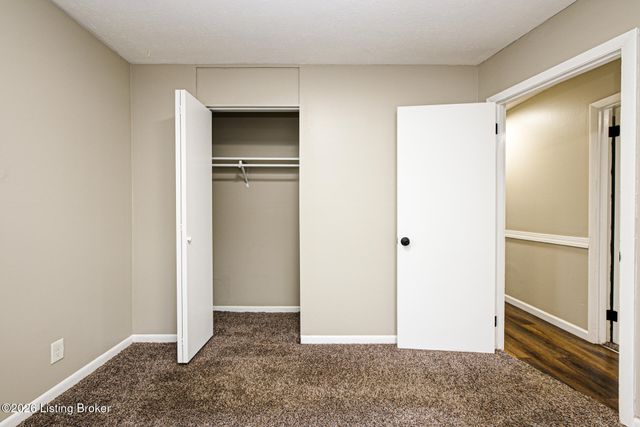 1311 Scholar St, Louisville, KY 40213