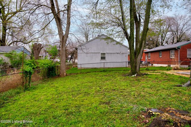 1311 Scholar St, Louisville, KY 40213