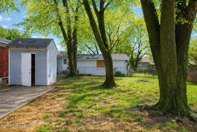 1311 Scholar St, Louisville, KY 40213