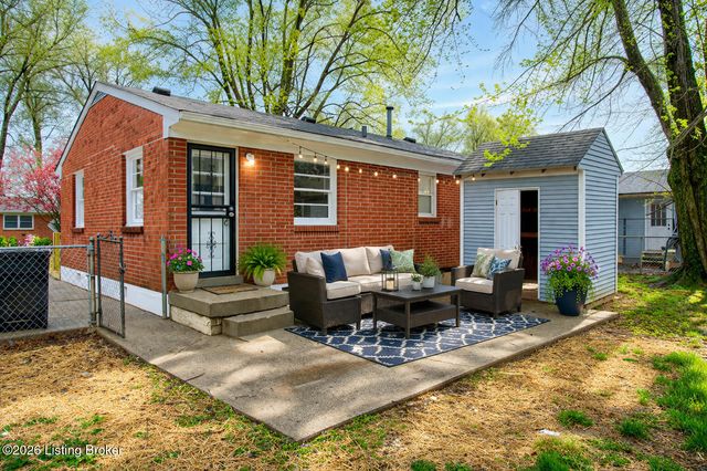 1311 Scholar St, Louisville, KY 40213