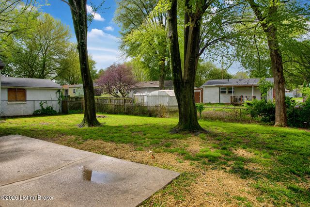 1311 Scholar St, Louisville, KY 40213