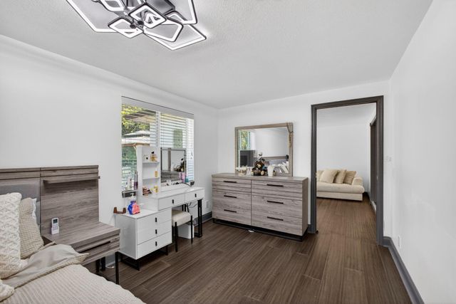 5500 West Place, Mangonia Park, FL 33407