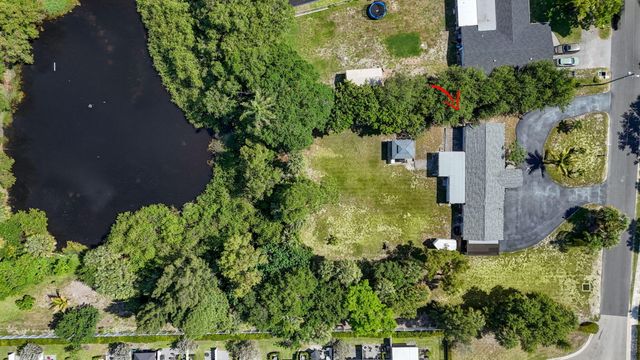 5500 West Place, Mangonia Park, FL 33407