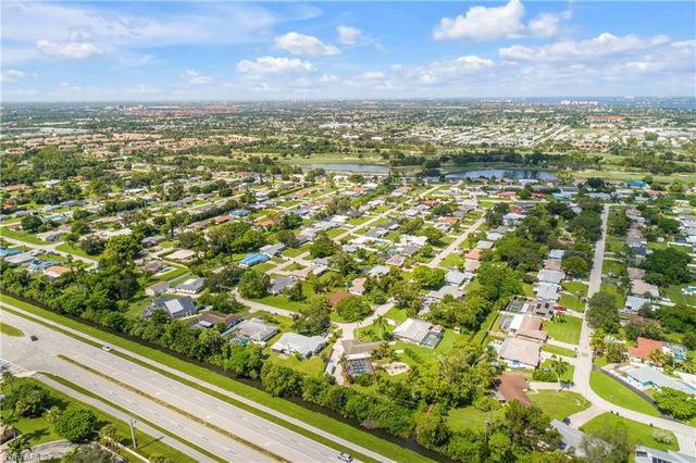 1687 N Flossmoor RD, Fort Myers, FL 33919