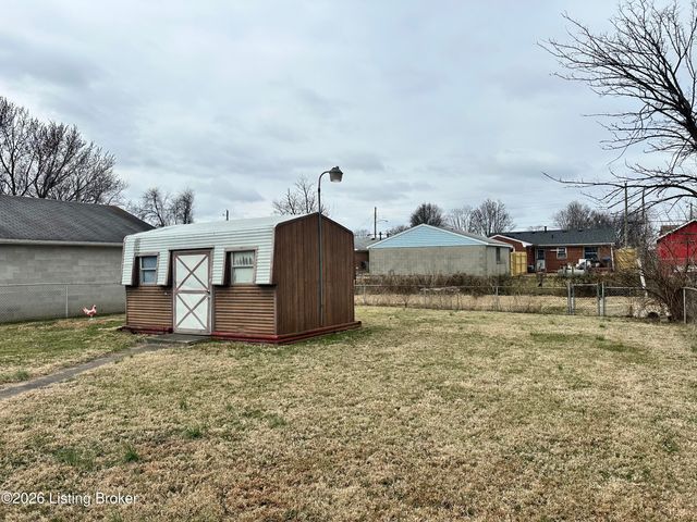 909 W Indian Trail, Louisville, KY 40213