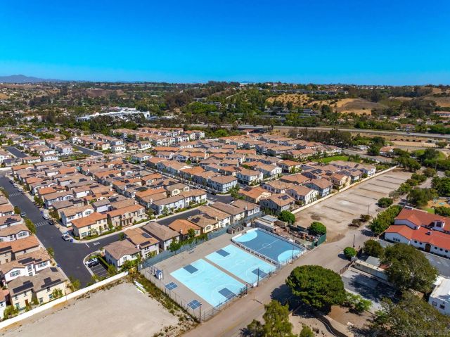 4132 Calle Arbol, Oceanside, CA 92057