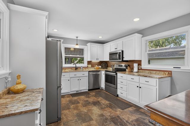 1007 11th Avenue NE, Rochester, MN 55906