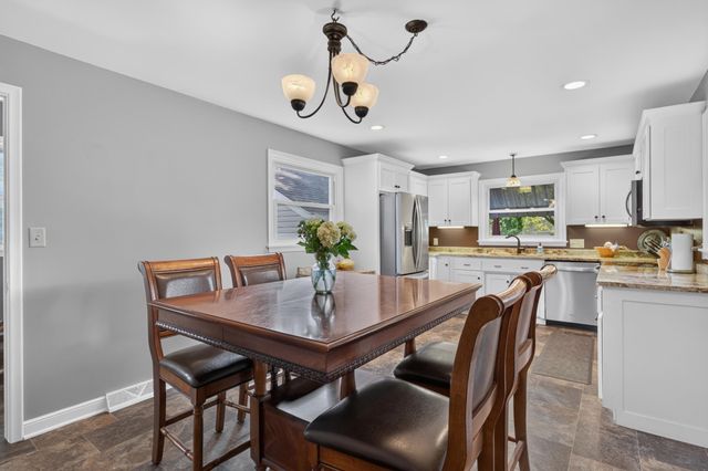 1007 11th Avenue NE, Rochester, MN 55906