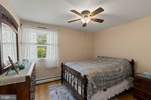 420 WILLOWGATE LN, Media, PA 19063