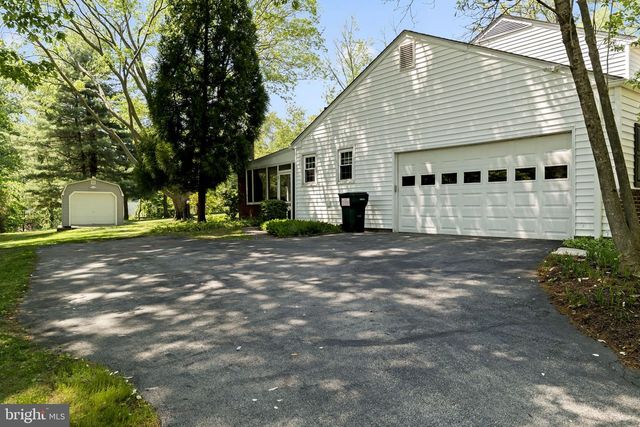 420 WILLOWGATE LN, Media, PA 19063