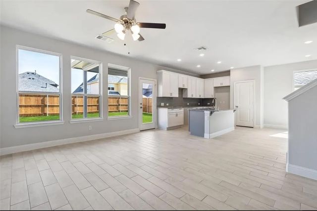 905 Sicily Boulevard, Princeton, TX 75407