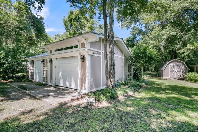 1527 Pinopolis Road, Moncks Corner, SC 29461