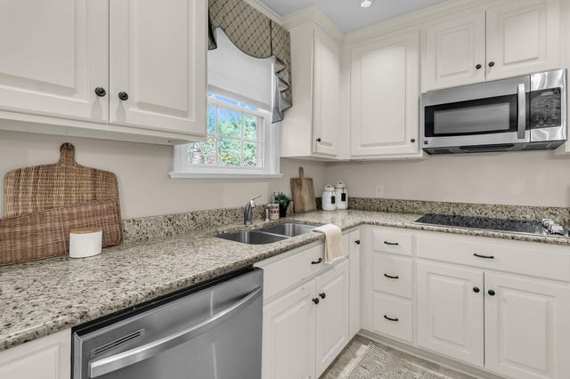 1527 Pinopolis Road, Moncks Corner, SC 29461