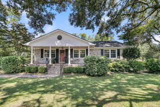 1527 Pinopolis Road, Moncks Corner, SC 29461