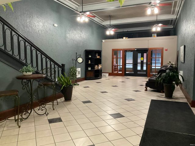 112 W Washington Blvd Apt 319, Fort Wayne, IN 46802